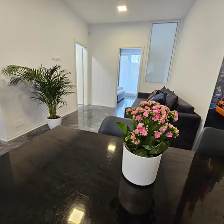 Andrew Apartment *